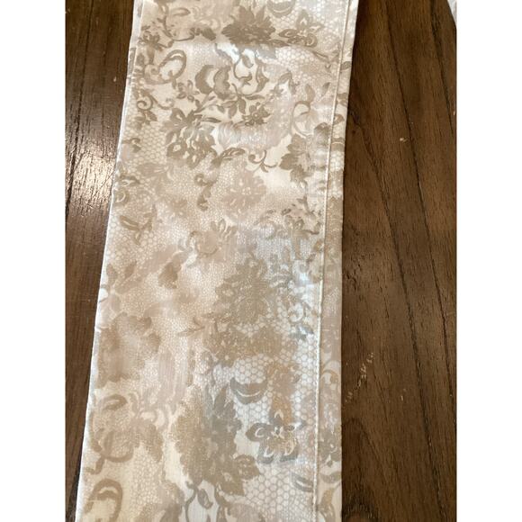 Cache Floral Lace Jacquard Print Skinny Jeans Gold/Off White lowrise Pants 2 - Picture 4 of 13